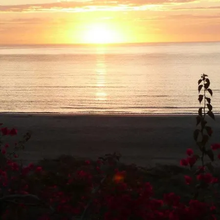 Сasa de vacaciones With 2 Bedrooms *